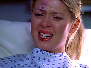 Hollywood Star Tara Reid mostra seu lado impertinente na Despondent Filme