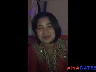 Pakistan teyze Pencap dilinde pis pis şiir okur