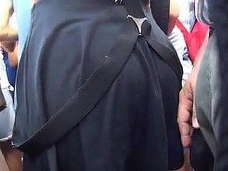Bel culo in autobus
