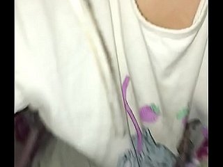 자매는 할머니에서 형제를 망칩니다.