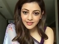 Kajal Aggarwal Menampilkan Ketiak dan Titties di lengan Saree
