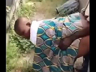 Traditioneller afrikanischer Dogy -Stil