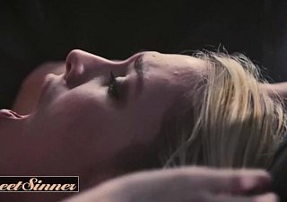 SweetSinnner - heißer bazaar Babysitter Kenna James Fucks verheiratete Mann