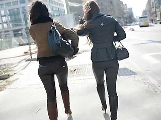 2 Teensluts Fittingroom في Drop out of sight & Bootfetish Voyeur