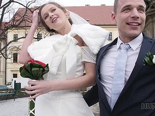 HUNT4K. Partial to couple decides to sell brideвЂ™s pussy be proper of good