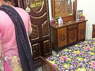 Saudi lớn botheration hot hot Stepmom Trong khi ủi quần áo, branches trai đến và đụ cô ấy thô bạo - arab milf hardcor lady-love &