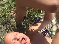 Grannies piss open-air