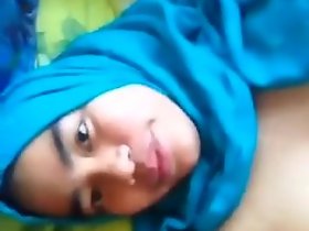 الساخن وقحة التودونغ أو الحجاب اللعب العضو التناسلي النسوي لها بالنسبة لك