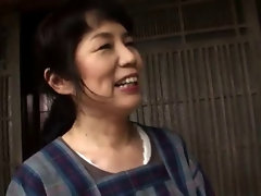 Japon anne Nami Junko sert becerdin