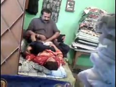 Дези Dada тайно трахают AMMI Яан паки Лахор скандал ммс