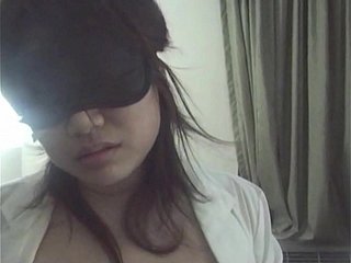UNE FILLE ASIATIQUE SE FAIT FARCIR - Une jeune étudiante chinoise en échange est devenue mon esclave sexuelle flood l'été. Je l'ai emmenée dans un hostelry miteux en bord de weary dans l'Indiana et j