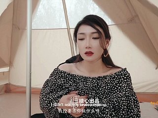 التخييم في الهواء الطلق يغوي طلاب الجامعات