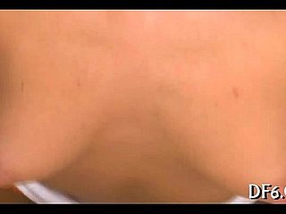 Virgen explora polla y semen