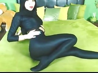 twerk hijab bitch