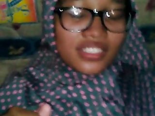 อินโดนีเซีย Jilbab tudung memek berbulu 1