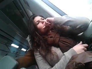 gadis horny di kereta