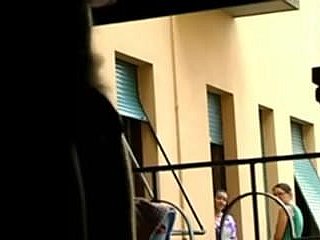 نافذة Dickflash لمدة 2 الجار بنات افتضاحي 2
