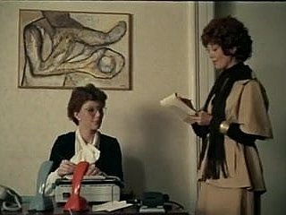Hopla ра sengekanten (прыжки на кровати) - английский дубляж