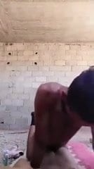 يمارس الجنس مع ليبيا