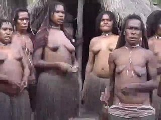 Afrikanische Frauen oben ohne
